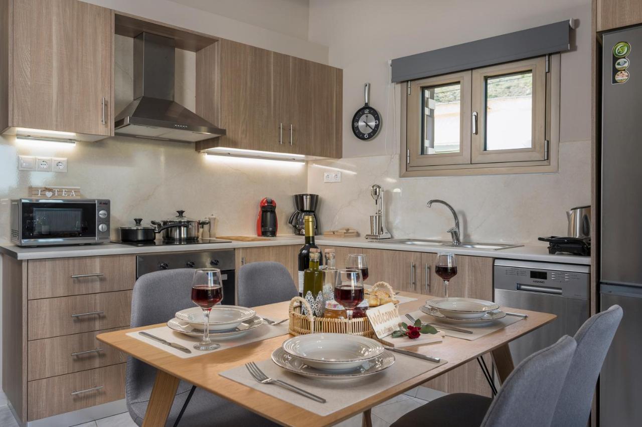 Floral Beach Apt With Lux Extras & Special Treats Kolymbari Exterior foto
